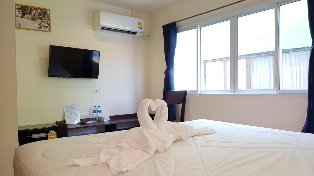 Hangover Inn Phuket Exterior foto